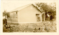 https://s3.us-east-1.amazonaws.com/rw.rosenwald-omeka-prod-stage/original/4fc97cf848c19491e34dadf496ea66062c158bce.jpg