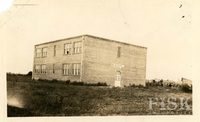https://s3.us-east-1.amazonaws.com/rw.rosenwald-omeka-prod-stage/original/1787a040e9a30f074e01fa39b5d12186511bc29a.jpg