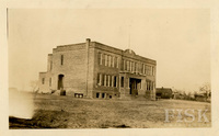 https://s3.us-east-1.amazonaws.com/rw.rosenwald-omeka-prod-stage/original/f291da91c9db3d8bd41c7183cc8fa836d1b4feed.jpg