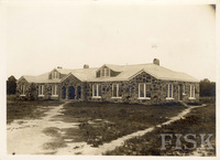 https://s3.us-east-1.amazonaws.com/rw.rosenwald-omeka-prod-stage/original/bddb6d8381dc54c931795d2429349ef90d5adabb.jpg