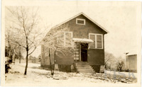 https://s3.us-east-1.amazonaws.com/rw.rosenwald-omeka-prod-stage/original/32298df422b20075d38f2300b50bc052a9f4b7cc.jpg