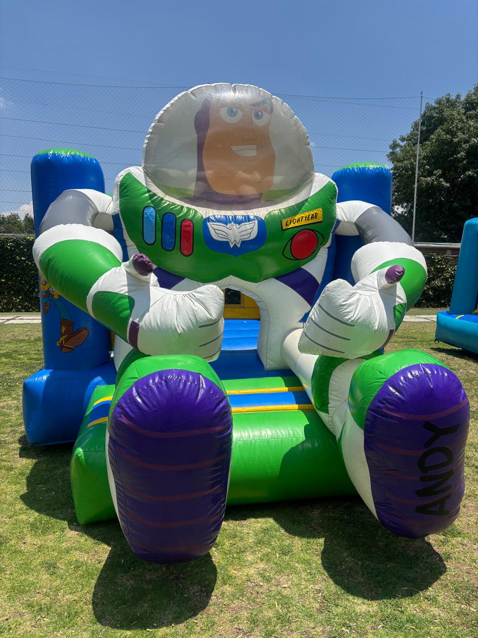 Buzz Light Year foto 3