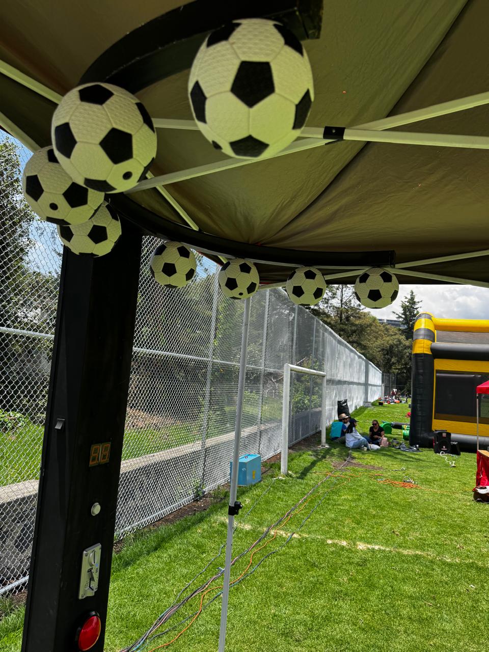 "Fly Stick" Juego de Reflejos Con Temática Futbol