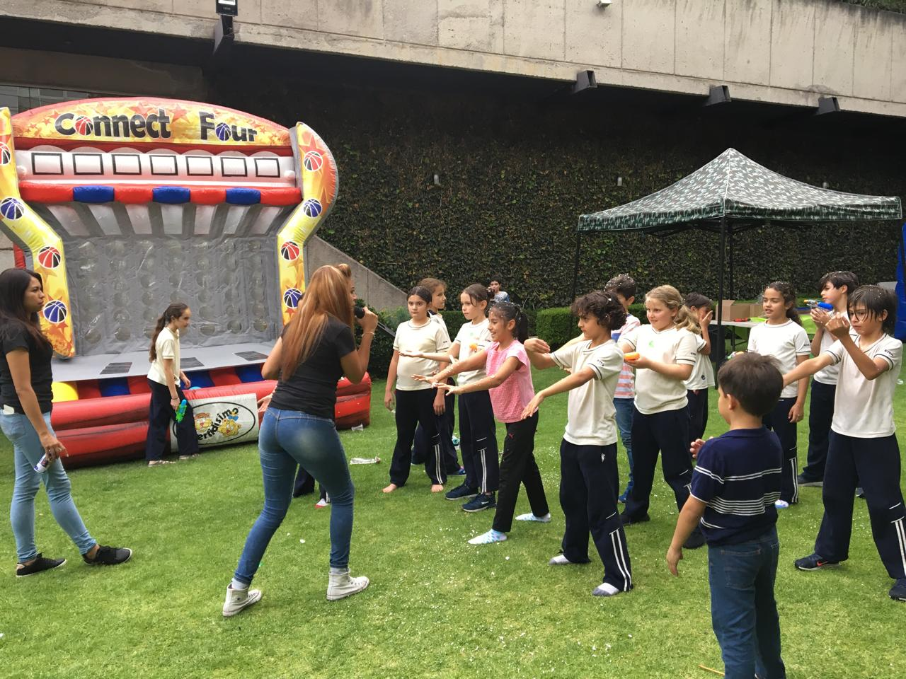Carpa de Juegos y Concursos 2 animadores foto 4