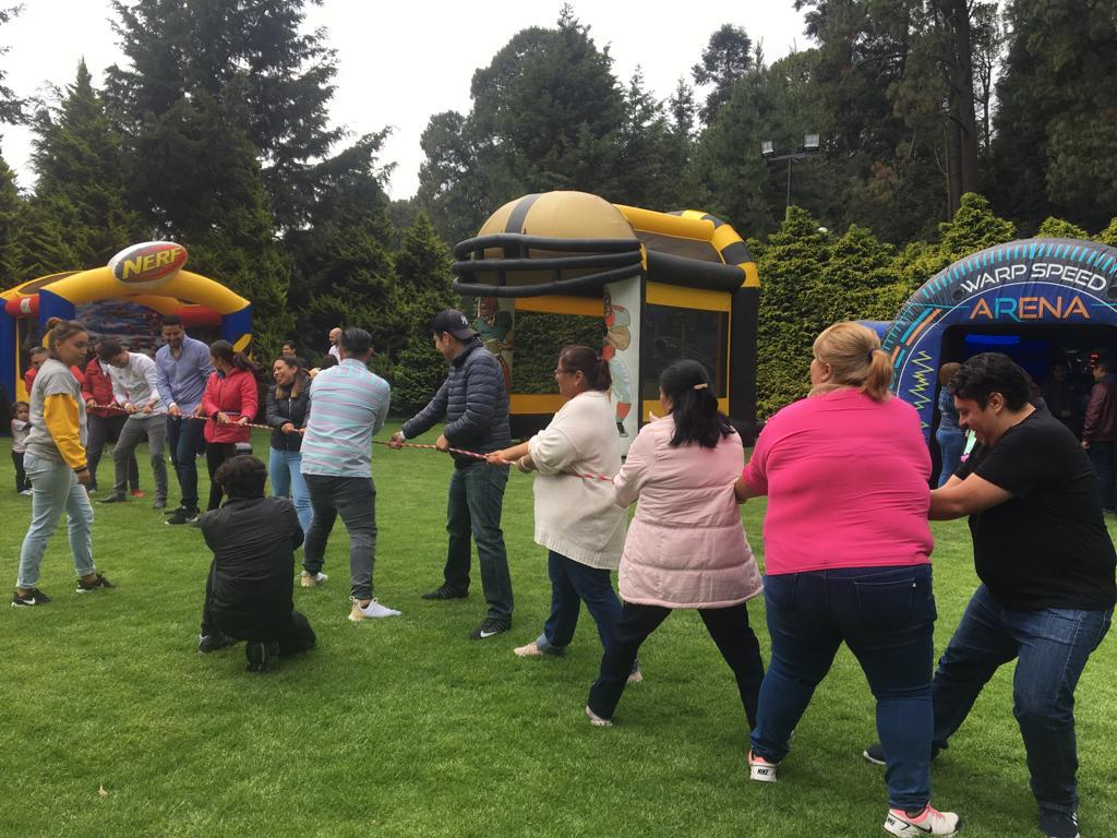 Carpa de Juegos y Concursos 2 animadores foto 2
