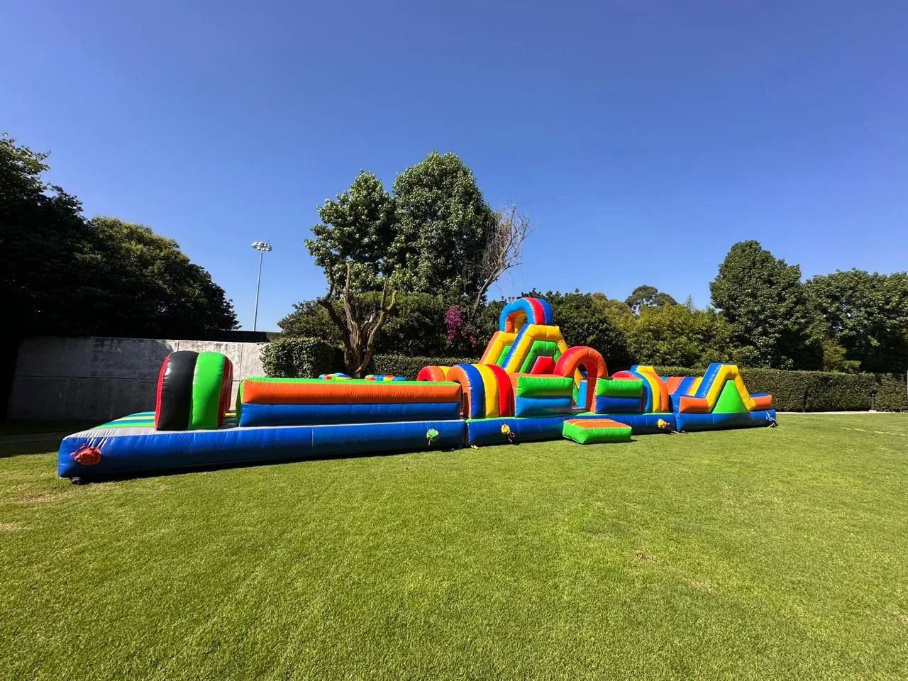 Laberinto Jumbo 11m + Escaladora 7m