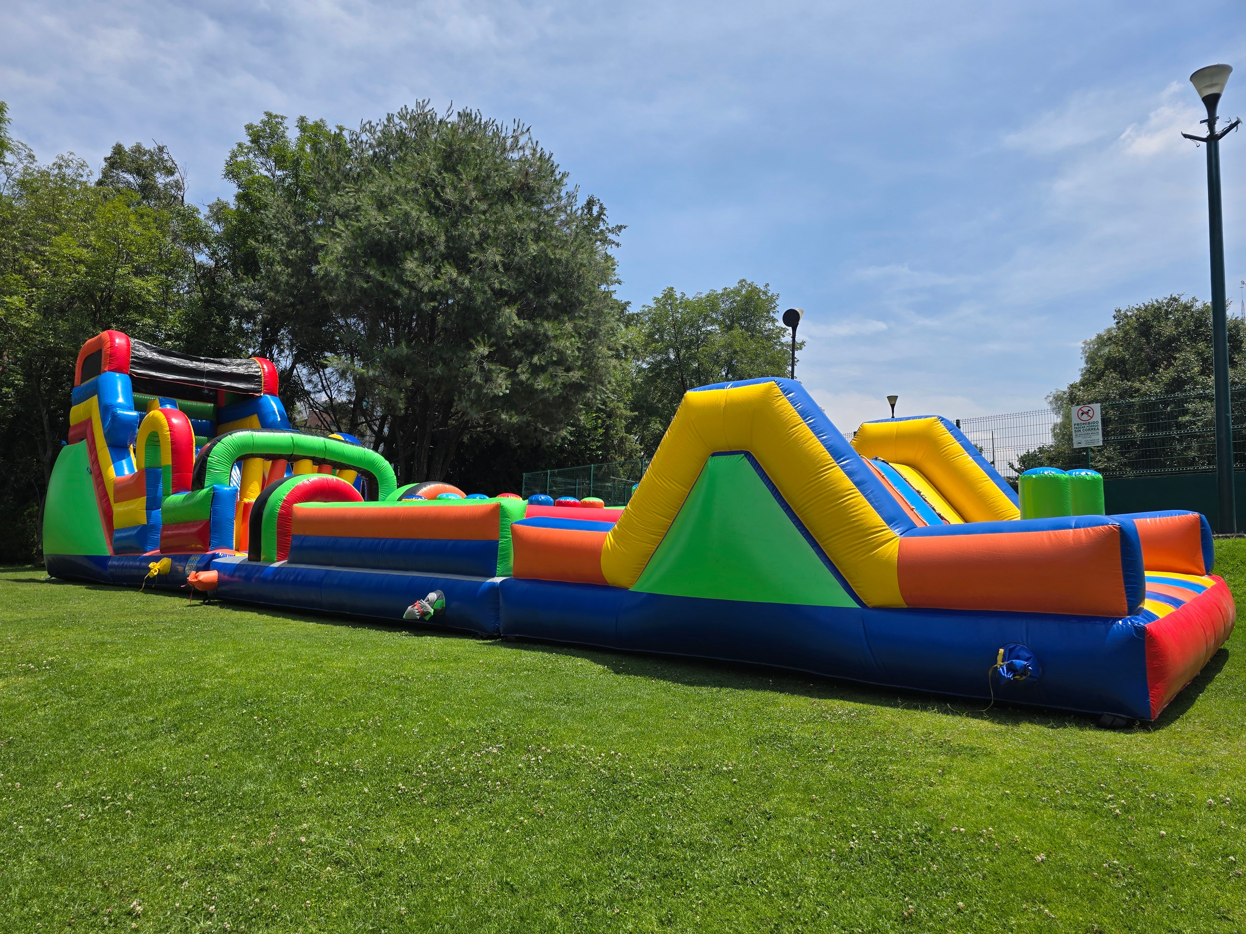 Laberinto Jumbo Con Escaladora 11m + Jumbo Slide 8m foto 6