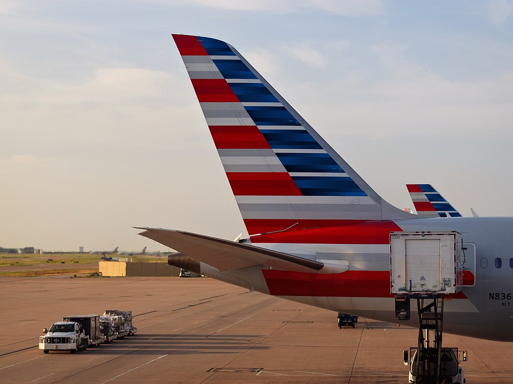 Photo of an American Airline plane's tail