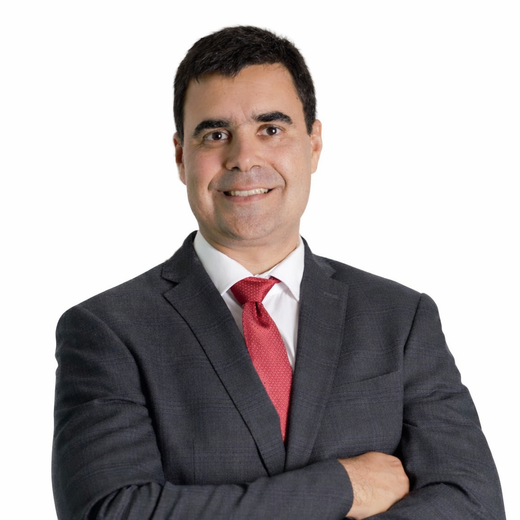Prof. Matheus Carvalho