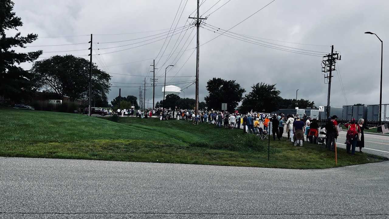Hundreds of local advocates protesting outside of the Blue Ash ICE facility on Sunday, August 2, 2026.