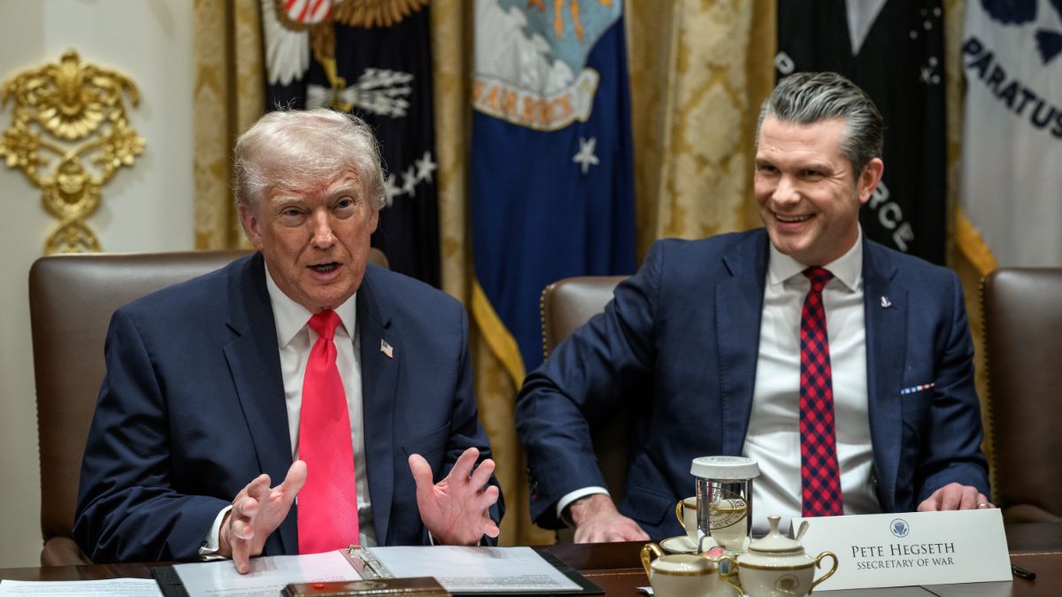 White House image of President Trump and Secretary of Defense Pete Hegseth.