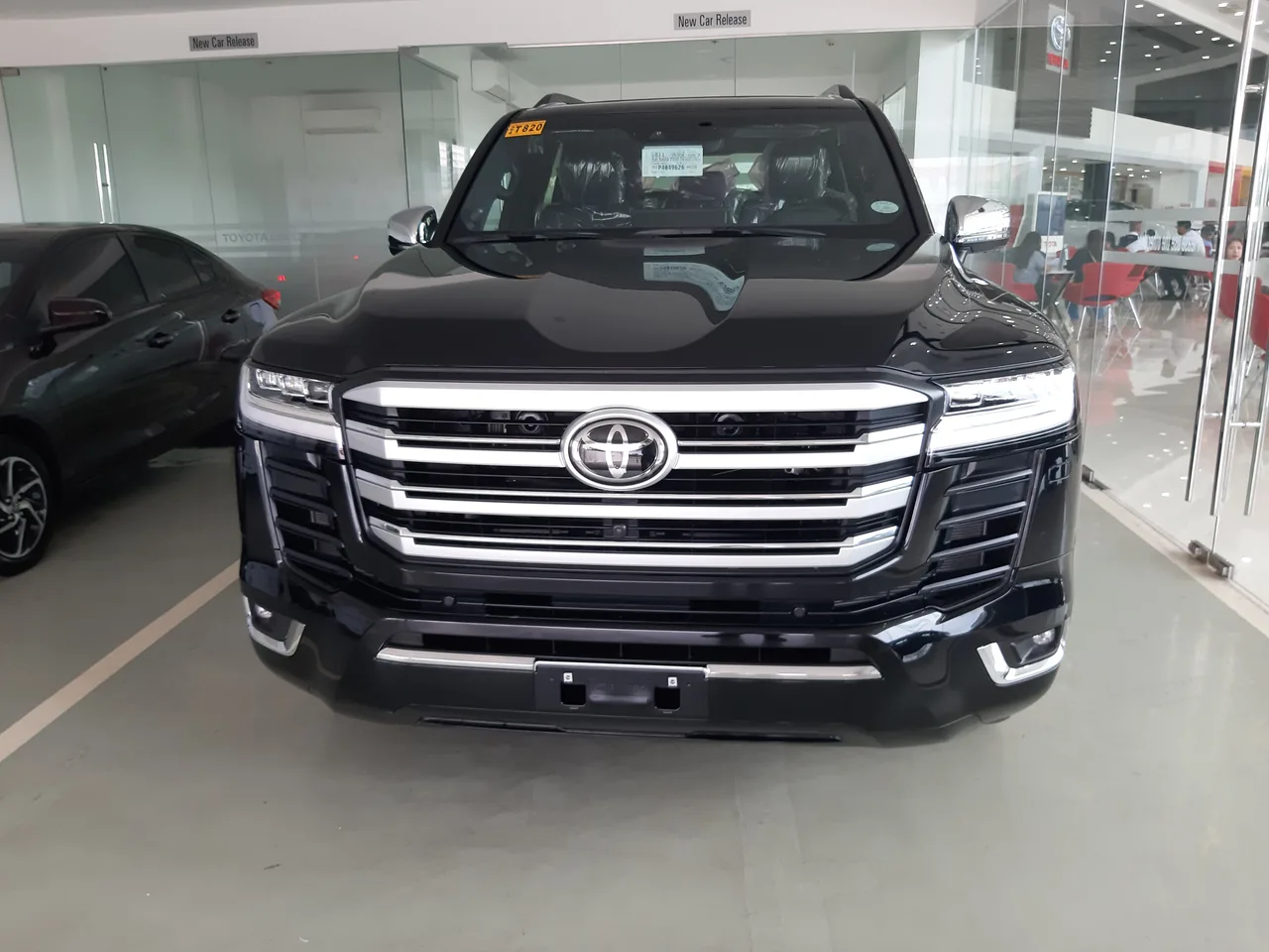 2023 Toyota Land Cruiser VXR