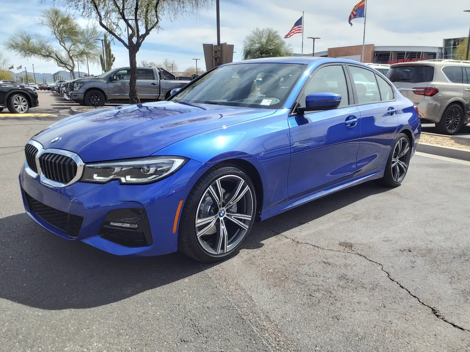 2022 BMW 330i M Sport Exterior photo 2