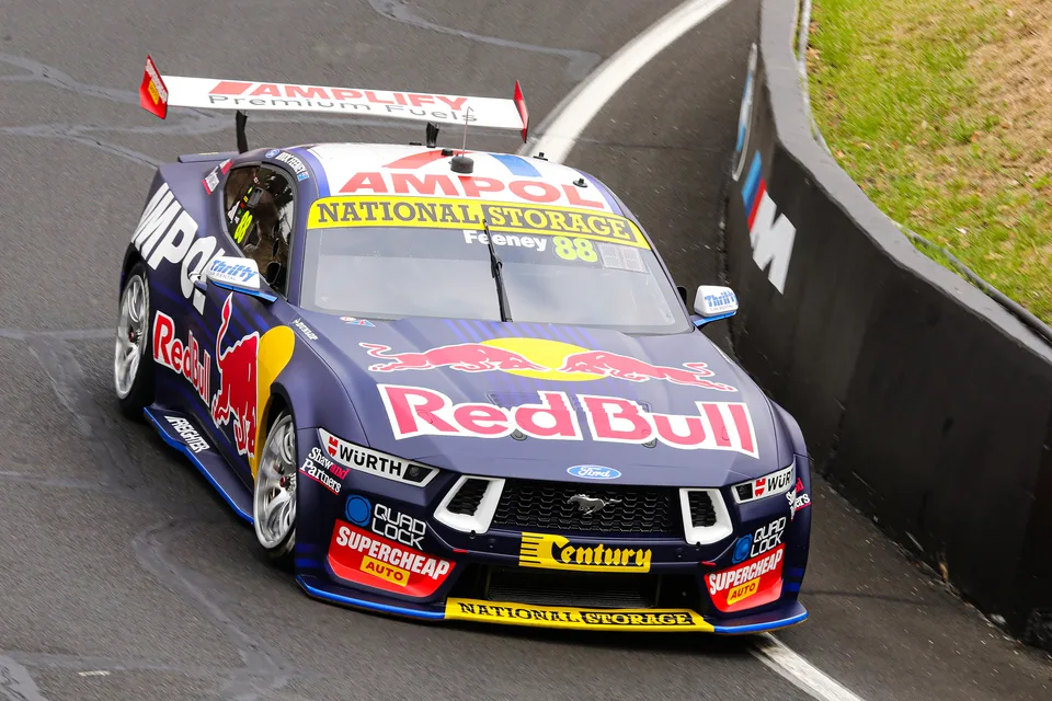 2024 Ford Mustang GT Premium Exterior photo 2