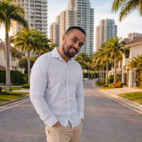 Foto do corretor Artur