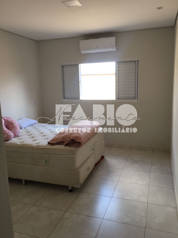 Casa com 3 quartos à venda, 115m² — foto 9 de 18