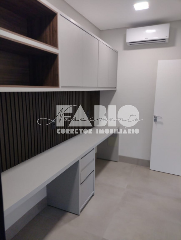 Casa de Condomínio com 3 quartos à venda, 230m² — foto 14 de 23