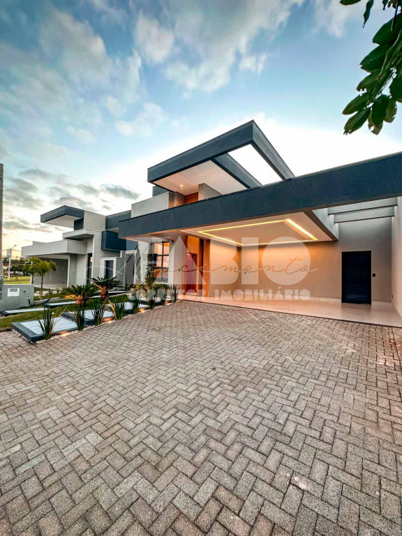 Casa de Condomínio com 3 quartos à venda, 147m² — foto 1 de 19