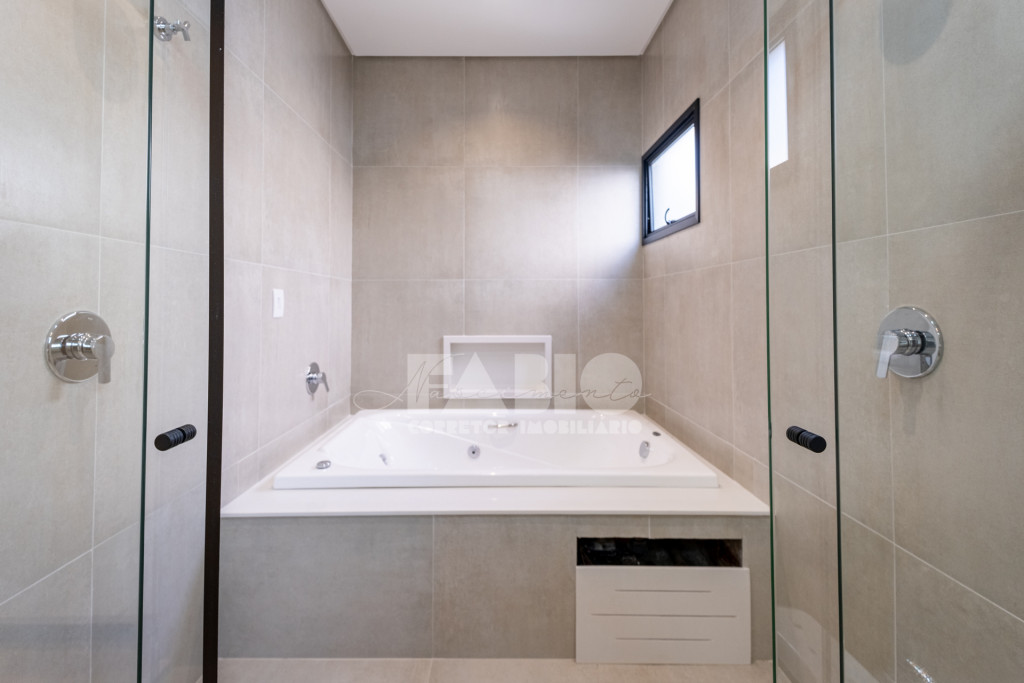 Casa de Condomínio com 3 quartos à venda, 220m² — foto 18 de 30