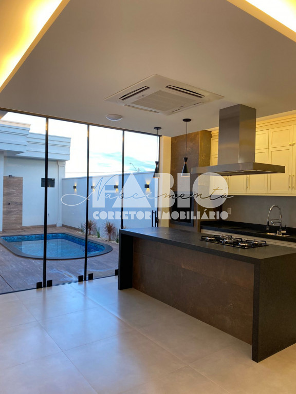 Casa de Condomínio com 3 quartos à venda, 253m² — foto 10 de 29