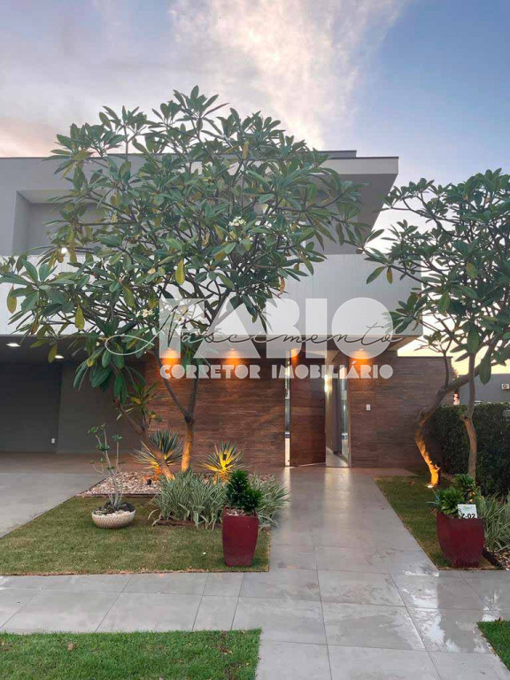 Casa de Condomínio com 4 quartos à venda, 410m² — foto 2 de 30