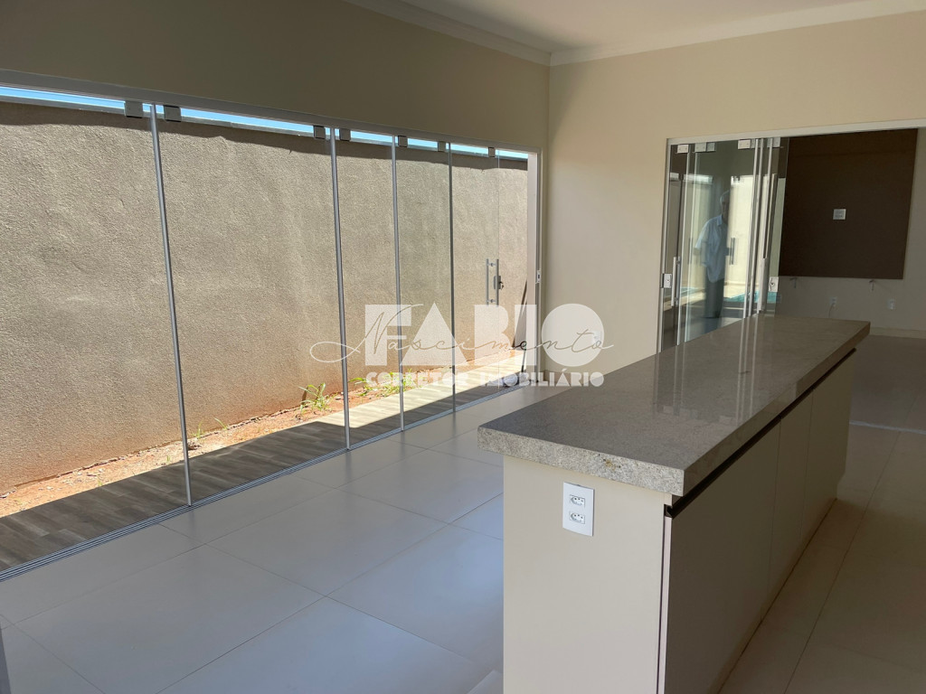 Casa de Condomínio com 3 quartos à venda, 154m² — foto 2 de 28