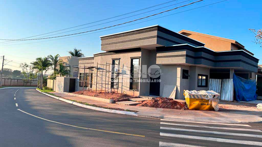 Casa de Condomínio com 3 quartos à venda, 202m² — foto 3 de 18