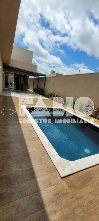 Casa de Condomínio com 3 quartos à venda, 180m² — foto 2 de 29