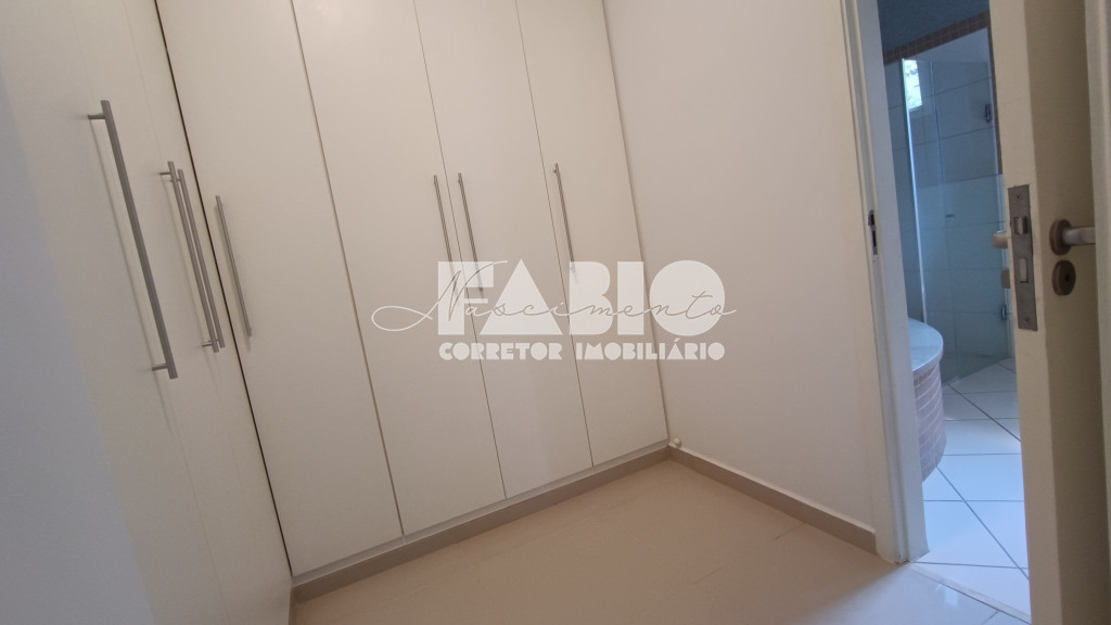 Casa de Condomínio com 3 quartos à venda, 223m² — foto 20 de 27