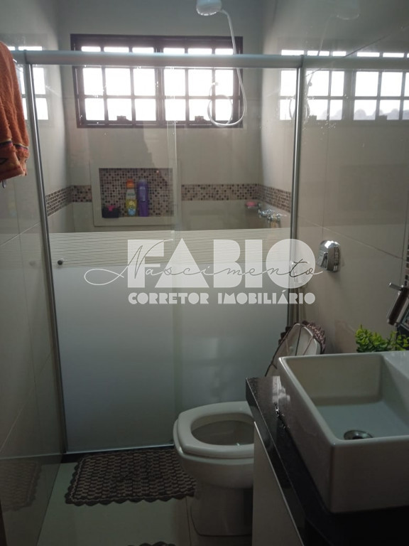 Casa com 3 quartos à venda, 157m² — foto 10 de 17