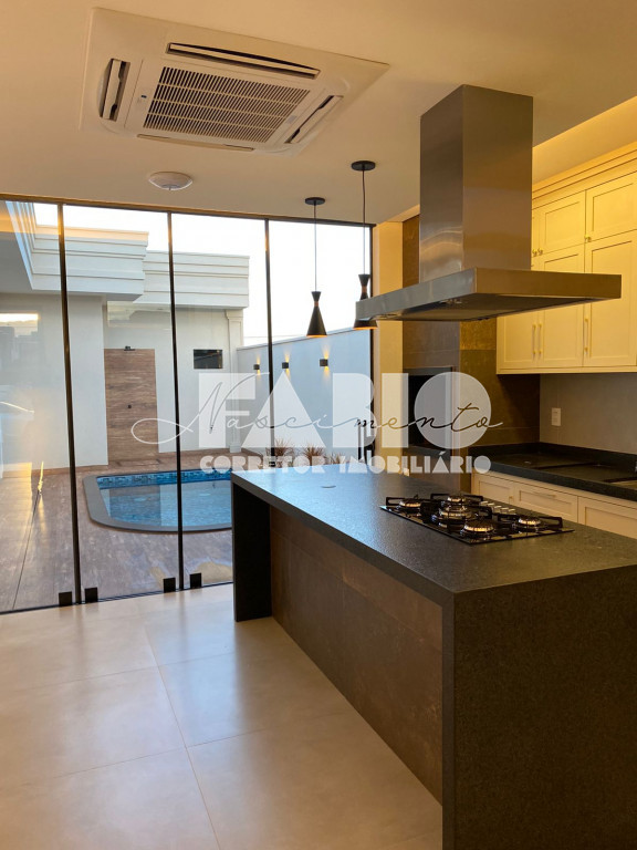 Casa de Condomínio com 3 quartos à venda, 253m² — foto 12 de 29