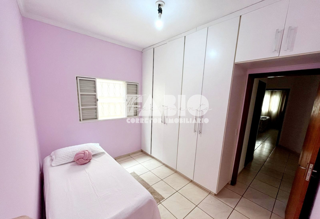 Casa com 3 quartos à venda, 165m² — foto 19 de 25