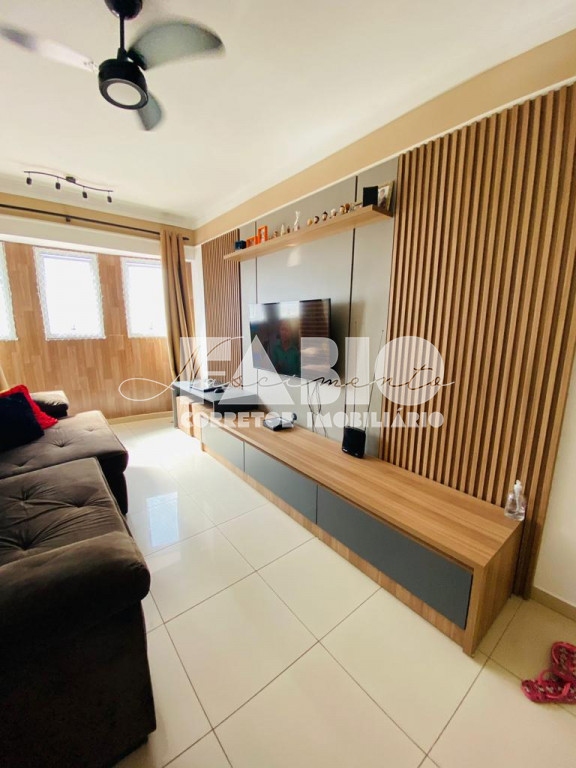 Apartamento com 3 quartos à venda, 85m² — foto 1 de 11
