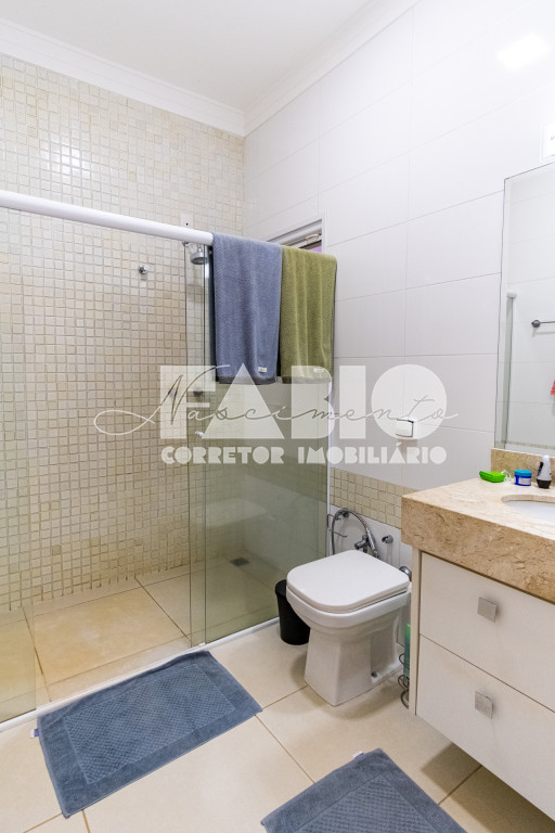 Casa de Condomínio com 3 quartos à venda, 260m² — foto 14 de 30