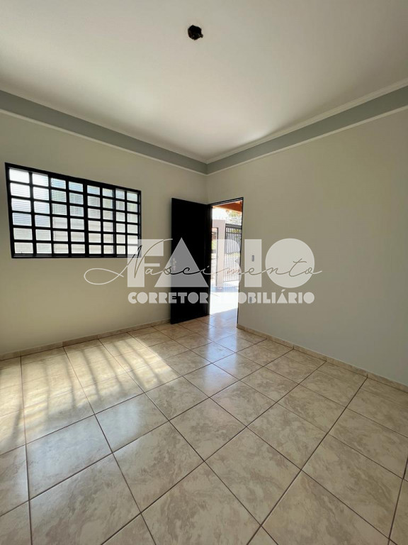 Casa com 2 quartos à venda, 80m² — foto 2 de 20