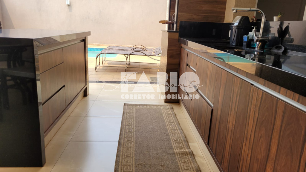 Casa de Condomínio com 4 quartos à venda, 320m² — foto 16 de 23