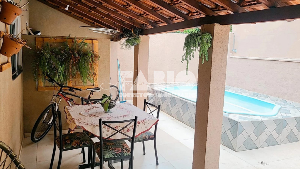 Casa com 3 quartos à venda, 122m² — foto 10 de 21