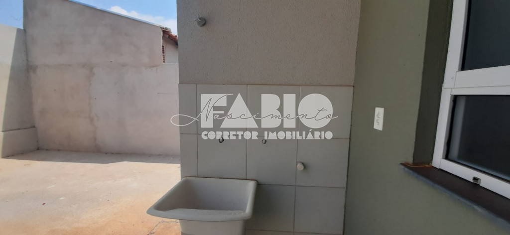Casa com 2 quartos à venda, 50m² — foto 2 de 20