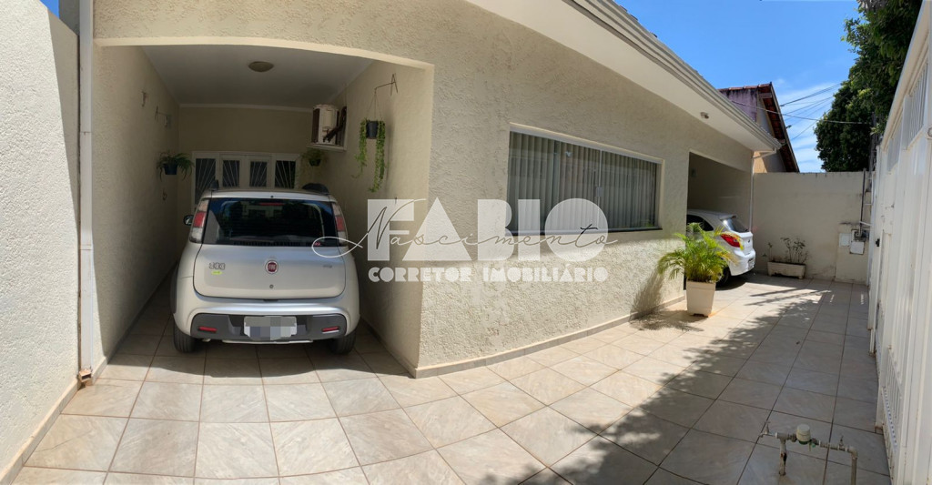 Casa com 3 quartos à venda, 180m² — foto 1 de 21