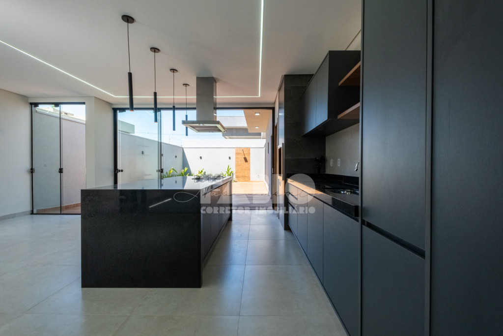 Casa de Condomínio com 3 quartos à venda, 220m² — foto 22 de 30
