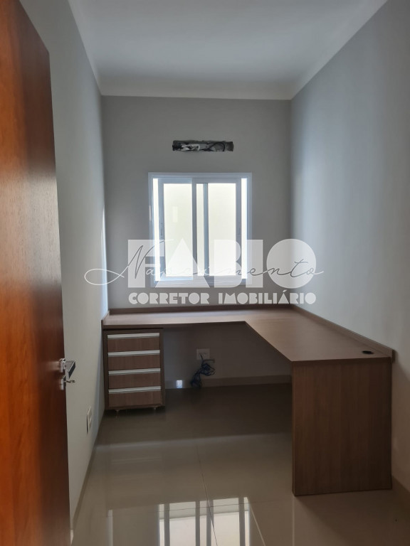 Casa de Condomínio com 3 quartos à venda, 250m² — foto 16 de 29