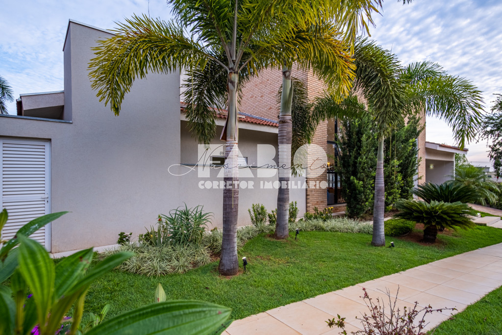 Casa de Condomínio com 3 quartos à venda, 260m² — foto 3 de 30