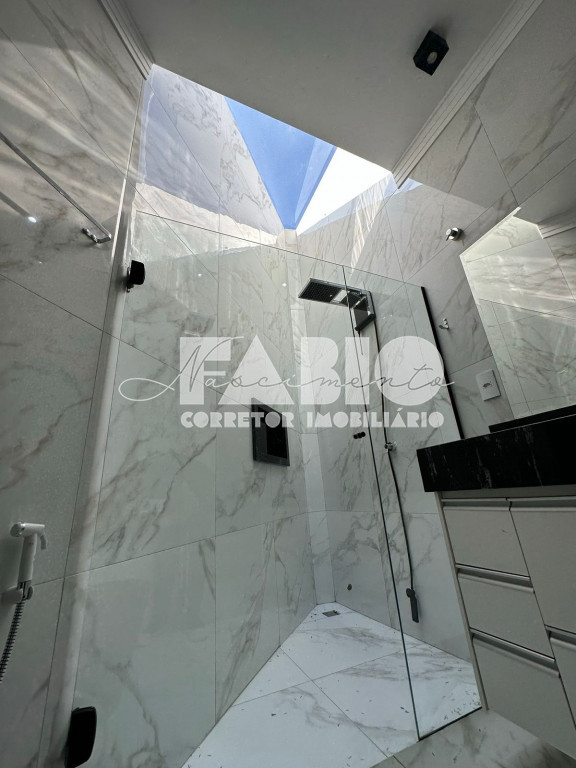 Casa de Condomínio com 3 quartos à venda, 190m² — foto 3 de 12