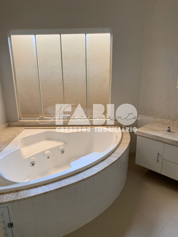 Casa de Condomínio com 4 quartos à venda, 373m² — foto 18 de 29