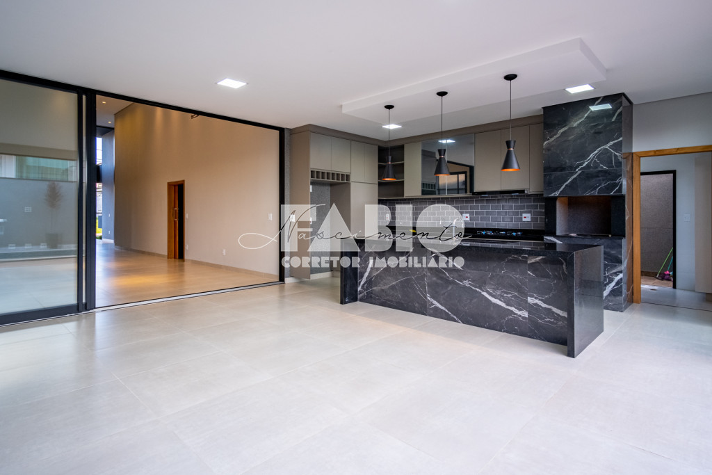 Casa de Condomínio com 3 quartos à venda, 246m² — foto 16 de 26