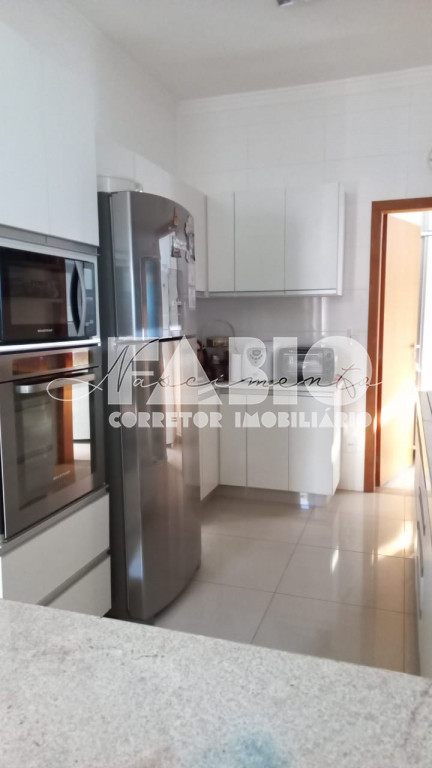 Casa de Condomínio com 3 quartos à venda, 153m² — foto 1 de 25