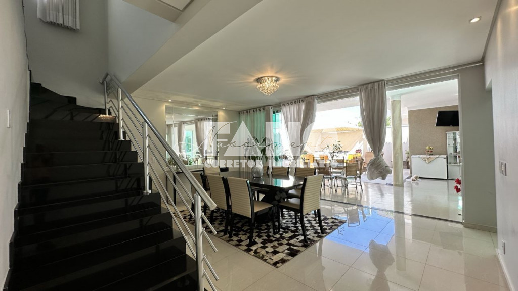 Casa de Condomínio com 4 quartos à venda, 310m² — foto 6 de 30