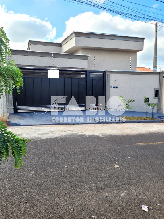 Casa com 3 quartos à venda, 98m² — foto 3 de 30