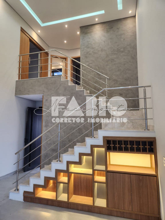 Casa de Condomínio com 4 quartos à venda, 270m² — foto 3 de 17
