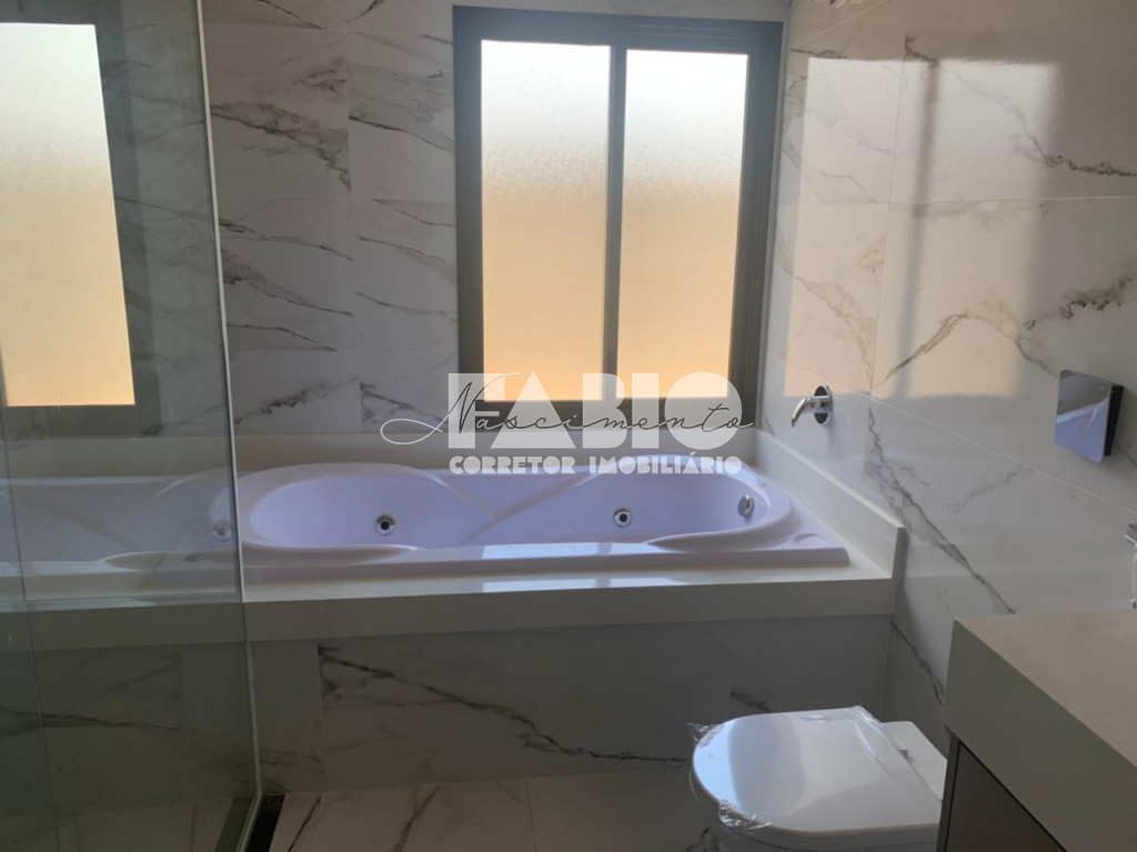Casa de Condomínio com 3 quartos à venda, 250m² — foto 15 de 30